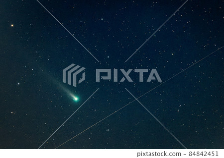 倫納德彗星和流星 倫納德彗星和流星 84842451
