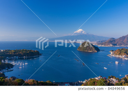 富士と海 Shizuoka Prefecture) Mt. Fuji over the sea in - Stock