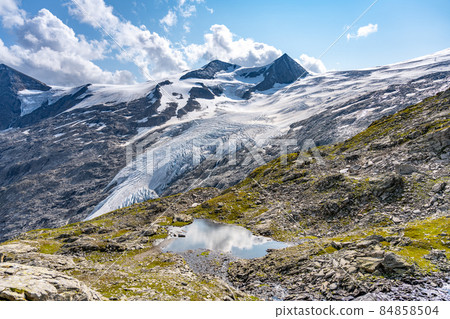 Mountain glacier in Austrian Alps 84858504