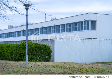 少年分類之家(少年培訓學校)《從圍欄外看到的風景》 少年分類之家(少年培訓學校)《從圍欄外看到的風景》 84860734