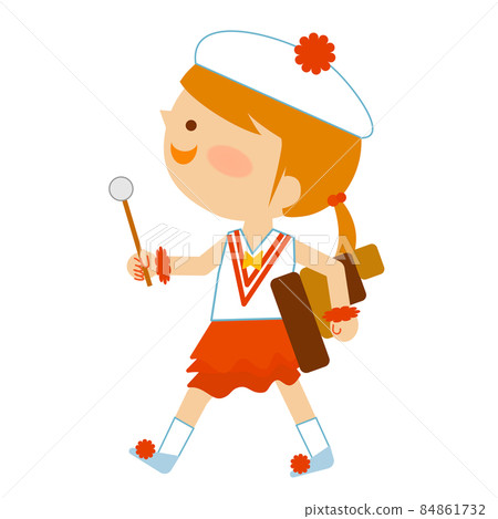 吹笛和鼓隊木琴女孩 84861732