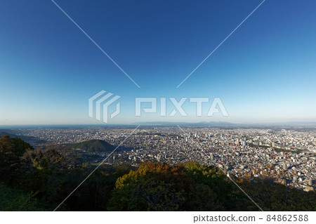 從藻岩山眺望札幌 84862588