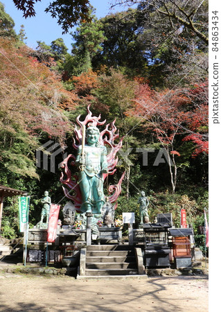 Ryuzoji Ginkgo Autumn Leaves Yamaguchi City, Yamaguchi Prefecture Autumn Leaves Hunting 84863434