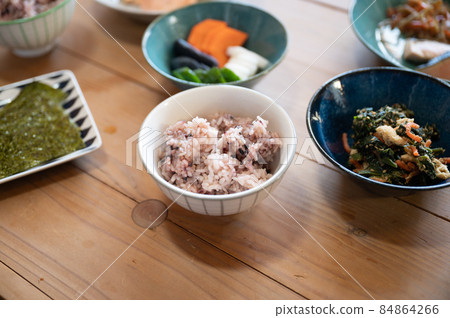 看起來很美味的日本料理 看起來很美味的日本料理 84864266