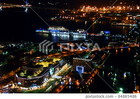 從空中看到的橫濱港未來的夜景 84865486