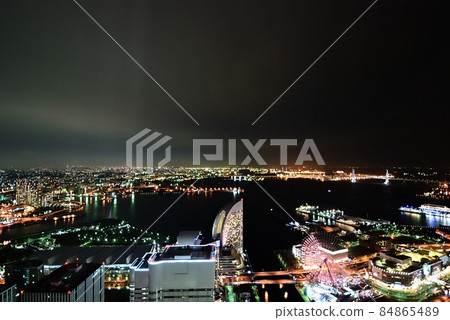 從空中看到的橫濱港未來的夜景 84865489