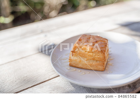 Dessert crispy scones Dessert crispy scones 84865582