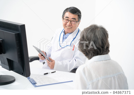 醫學圖像面對面的醫生和患者 84867371