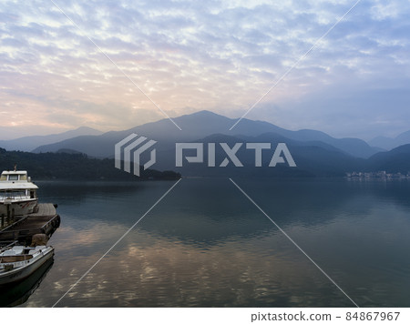 台灣【日月潭】朝霧碼頭風景日月潭,南投,台灣 台灣【日月潭】朝霧碼頭風景日月潭,南投,台灣 84867967