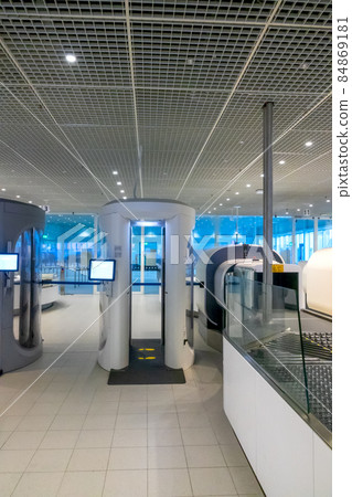 Airport Security Checkpoint and X-ray Scanners Airport Security Checkpoint and X-ray Scanners 84869181