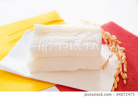 用杵的角餅 84872473