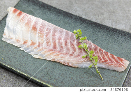 Delicious largescale blackfish sashimi 84876198