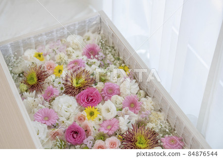 Funeral flower case farewell flower image 84876544