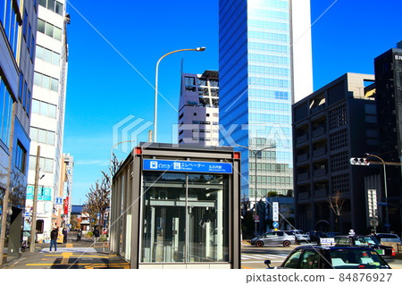 Scenery of Marunouchi Subway Station, Nagoya City 84876927