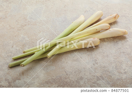 Raw lemongrass stem aroma for cooking Raw lemongrass stem aroma for cooking 84877501