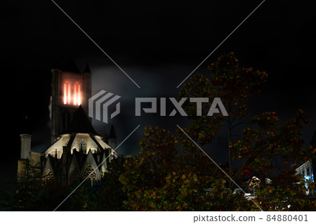 Saint Nicholas Church is on fire 84880401