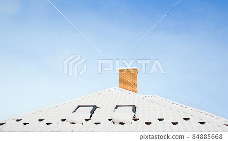 chimney on roof 84885668
