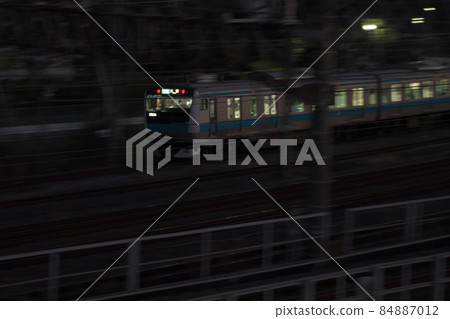 京濱東北根岸線大船～戶塚之間 84887012