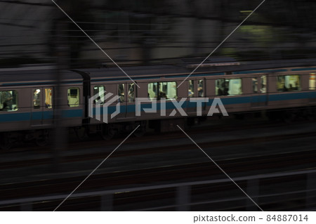 京濱東北根岸線大船~戶塚之間 京濱東北根岸線大船~戶塚之間 84887014