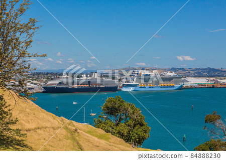 View on harbor and cruise ship terminal of Tauranga city on northern island of New Zealand in summer View on harbor and cruise ship terminal of Tauranga city on northern island of New Zealand in summer 84888230