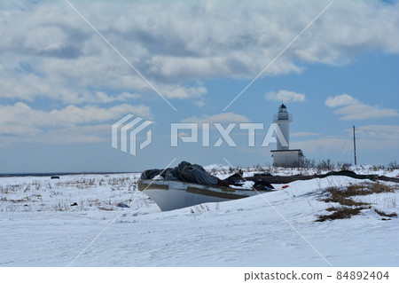 Notsuke Lighthouse 84892404