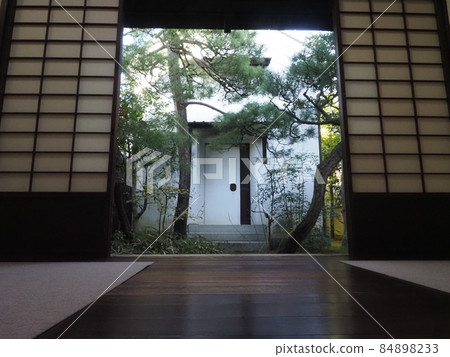 Japanese-style room and warehouse in a Japanese house Japanese-style room and warehouse in a Japanese house 84898233