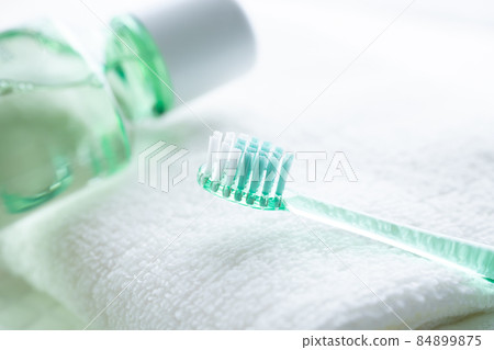 Toothbrush and mouthwash 84899875
