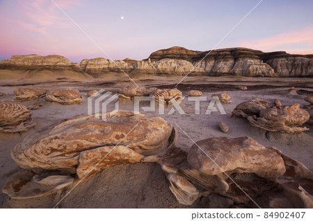 Bisti Bisti 84902407
