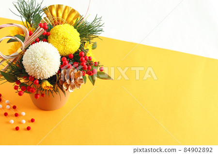 Ikebana for New Year Ikebana for New Year 84902892