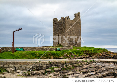 Rossle castle at Easky pier in County Sligo - Republic of Ireland. Rossle castle at Easky pier in County Sligo - Republic of Ireland. 84908479