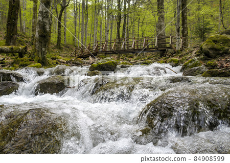 water stream water stream 84908599