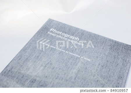 Gray album cover (photo book) 84910957