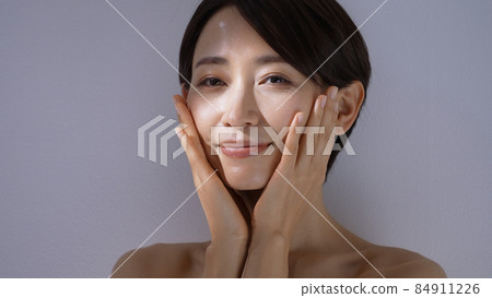 Beauty image light Beauty image light 84911226