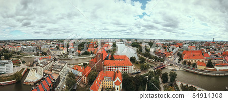 Wroclaw city panorama. Old town in Wroclaw, aerial view 84914308