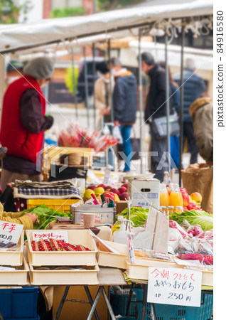 Morning Market Jinyamae Hida Takayama Taken in November 2021 84916580