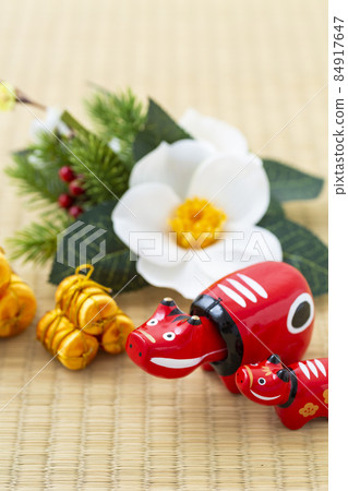 Akabeko on the tatami mat 84917647