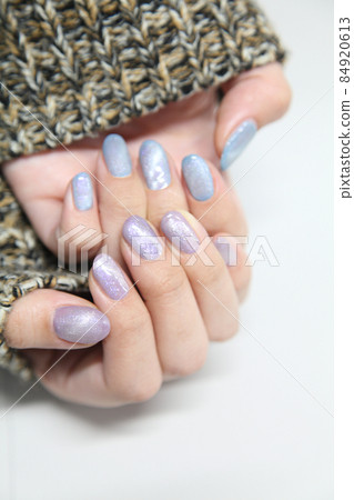 Pearl Gray Nail Color and Pearl Purple Nail Pearl Gray Nail Color and Pearl Purple Nail 84920613