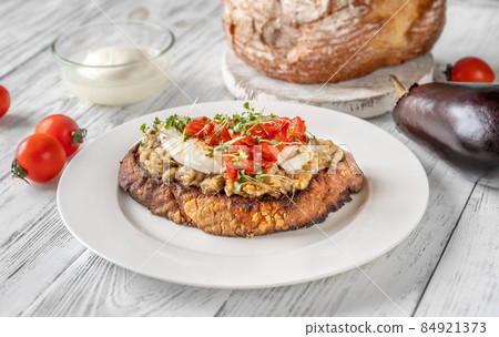 Sandwich with baked eggplant Sandwich with baked eggplant 84921373