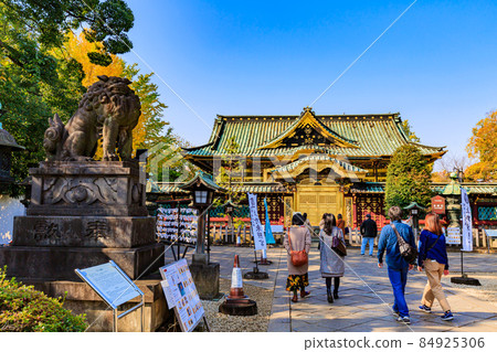 Ueno Toshogu Shrine in Ueno Park, Taito-ku, Tokyo Karamon and guardian dogs 84925306