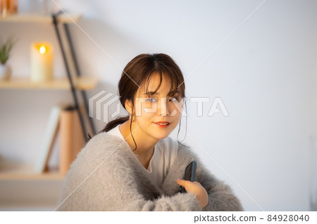 Smartphone night living room Smartphone night living room 84928040