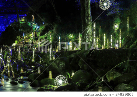 Bamboo lantern of Akame 48 Waterfalls Bamboo lantern of Akame 48 Waterfalls 84929805