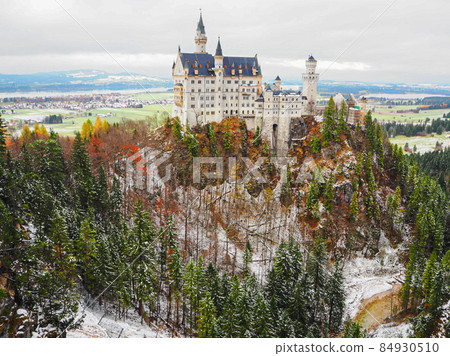 Neuschwanstein Castle with snow in Germany 84930510