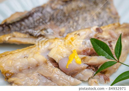 Grilled grunt with salt Grilled grunt with salt 84932971