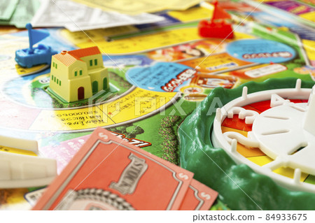 Board game 84933675