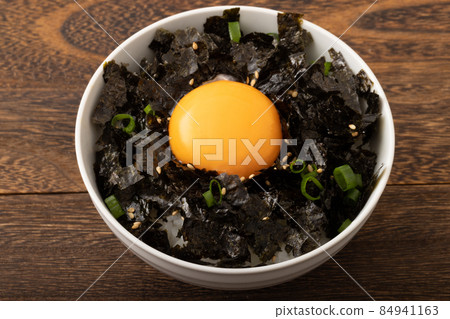 Bukkake bowl (Momi nori Korean seaweed) Bukkake bowl (Momi nori Korean seaweed) 84941163