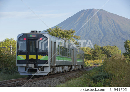 【司機迷離】JR函館本線普通列車H100型北4線鐵路道口 84941705