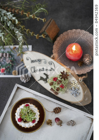 Succulent Christmas cake Succulent Christmas cake 84942369