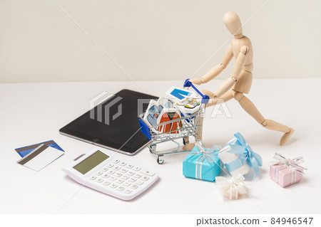 Image of revenge consumption online shopping Image of revenge consumption online shopping 84946547