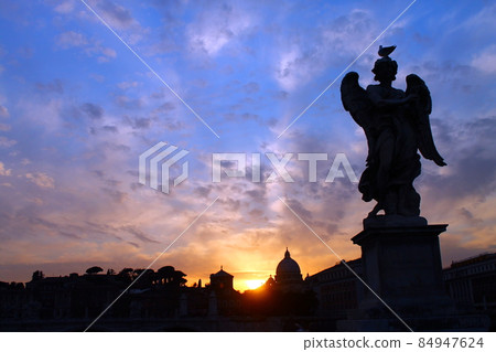 The guadian of the sunset The guadian of the sunset 84947624