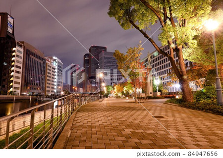 A wonderful night view of Nakanoshima, Osaka A wonderful night view of Nakanoshima, Osaka 84947656